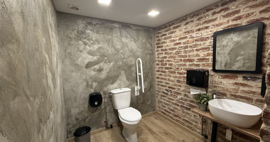 Building To Rent In Agia Trias Limassol