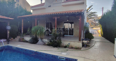 2 Bed House To Rent In Agios Tychon with swimming pool, Limassol Cyprus