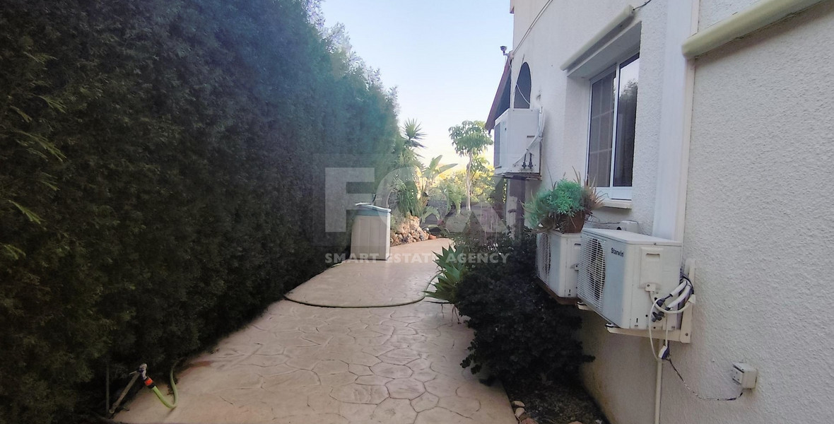2 Bed House To Rent In Agios Tychon with swimming pool, Limassol Cyprus