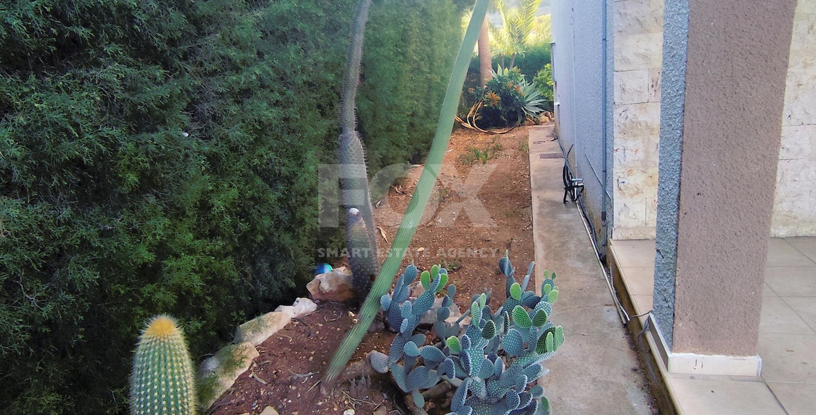 2 Bed House To Rent In Agios Tychon with swimming pool, Limassol Cyprus