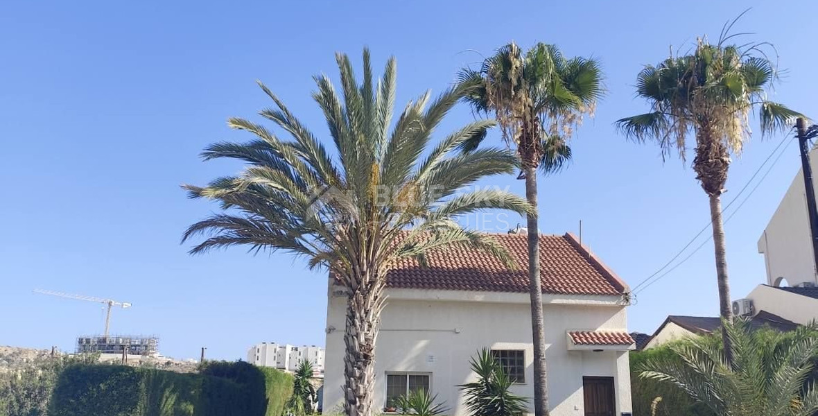 2 Bed House To Rent In Agios Tychon with swimming pool, Limassol Cyprus