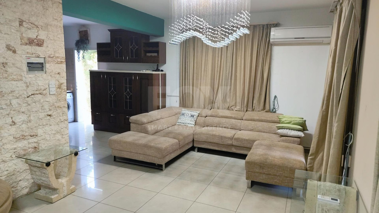 2 Bed House To Rent In Agios Tychon with swimming pool, Limassol Cyprus