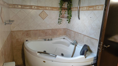 2 Bed House To Rent In Agios Tychon with swimming pool, Limassol Cyprus
