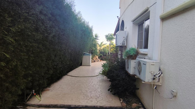 2 Bed House To Rent In Agios Tychon with swimming pool, Limassol Cyprus