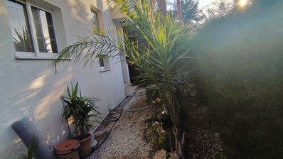 2 Bed House To Rent In Agios Tychon with swimming pool, Limassol Cyprus