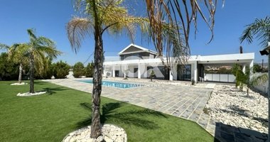 4 Bed House To Rent In Parekklisia Limassol Cyprus