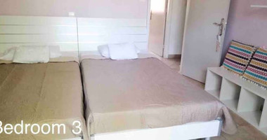 3 Bed semi detached villa with private swimming pool in huge plot located in Geroskipou Paphos