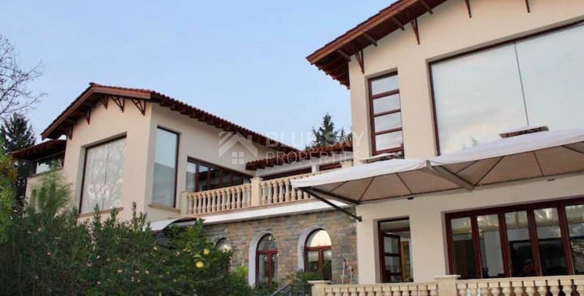 3 Bed semi detached villa with private swimming pool in huge plot located in Geroskipou Paphos