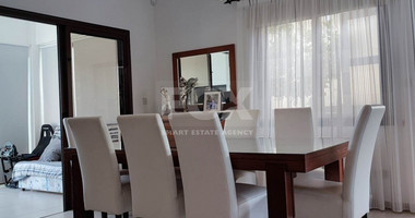 Modern 3 bedroom Plus office detached villa