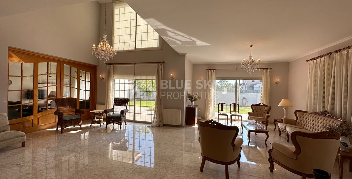 RESALE DETACHED 5 BEDROOM VILLA ON LARGE PLOT IN YPSONAS