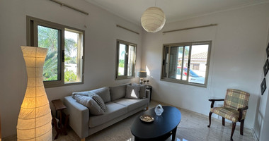 RESALE DETACHED 5 BEDROOM VILLA ON LARGE PLOT IN YPSONAS