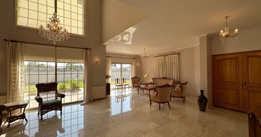 RESALE DETACHED 5 BEDROOM VILLA ON LARGE PLOT IN YPSONAS