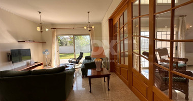 RESALE DETACHED 5 BEDROOM VILLA ON LARGE PLOT IN YPSONAS