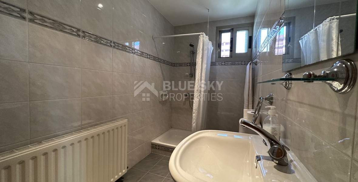 RESALE DETACHED 5 BEDROOM VILLA ON LARGE PLOT IN YPSONAS