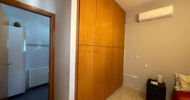 RESALE DETACHED 5 BEDROOM VILLA ON LARGE PLOT IN YPSONAS