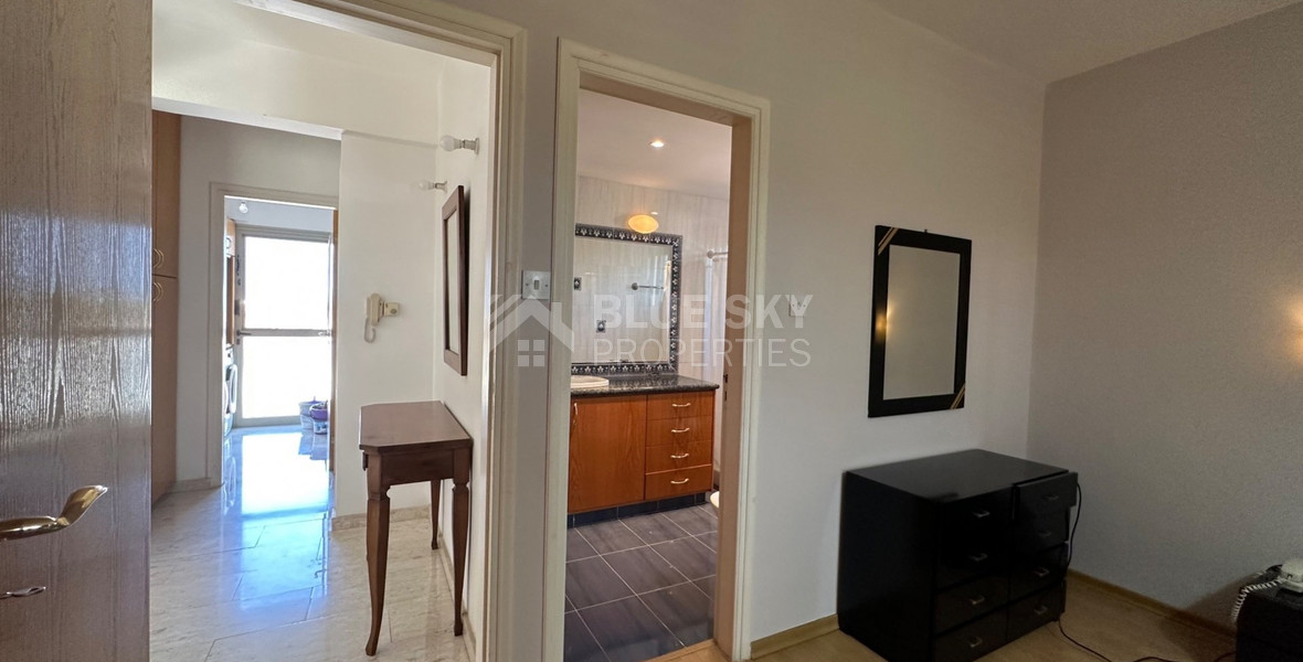 RESALE DETACHED 5 BEDROOM VILLA ON LARGE PLOT IN YPSONAS