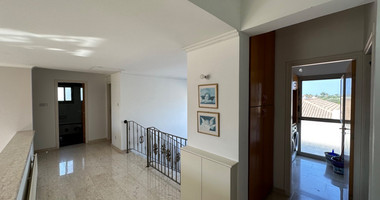 RESALE DETACHED 5 BEDROOM VILLA ON LARGE PLOT IN YPSONAS