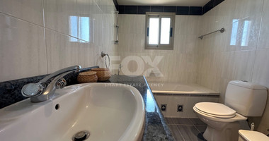 RESALE DETACHED 5 BEDROOM VILLA ON LARGE PLOT IN YPSONAS