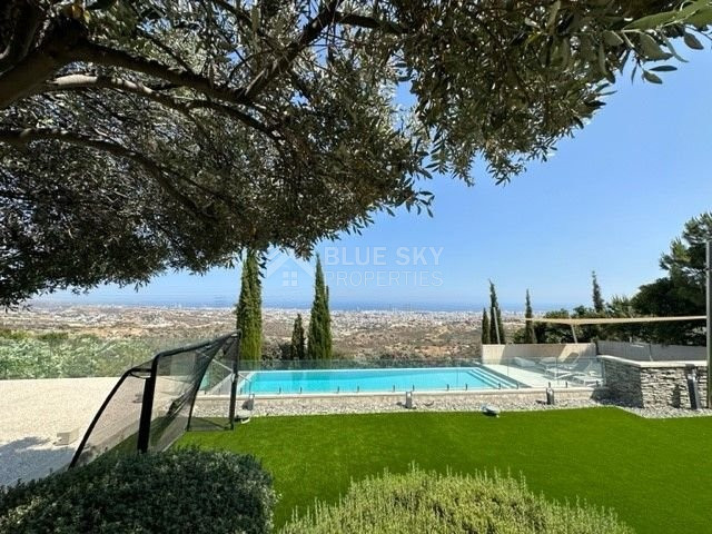 LUXURY 5 BEDROOM VILLA WITH PANORAMIC SEA VIEWS IN LIMASSOL
