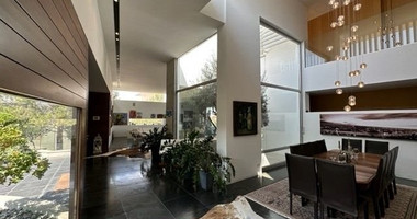 LUXURY 5 BEDROOM VILLA WITH PANORAMIC SEA VIEWS IN LIMASSOL