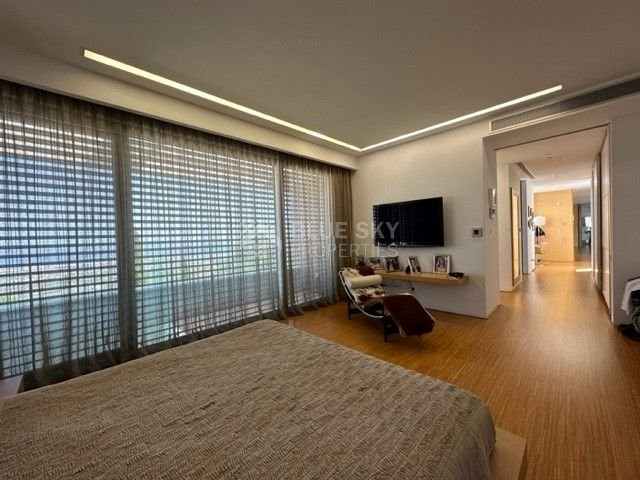 LUXURY 5 BEDROOM VILLA WITH PANORAMIC SEA VIEWS IN LIMASSOL