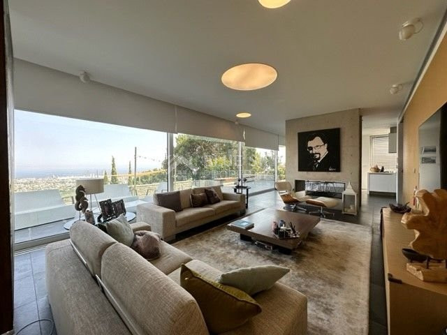 LUXURY 5 BEDROOM VILLA WITH PANORAMIC SEA VIEWS IN LIMASSOL
