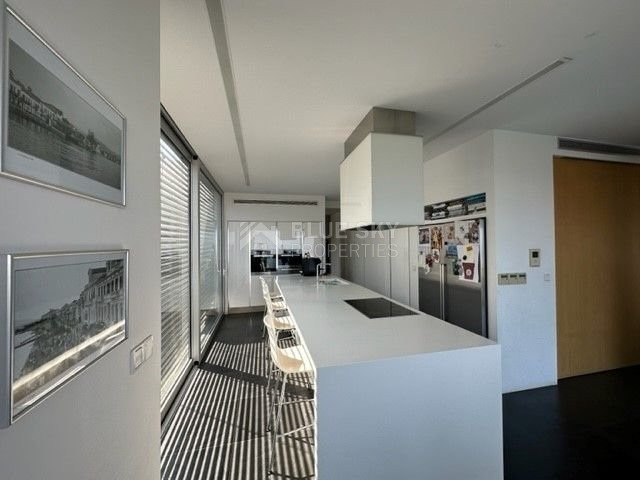 LUXURY 5 BEDROOM VILLA WITH PANORAMIC SEA VIEWS IN LIMASSOL