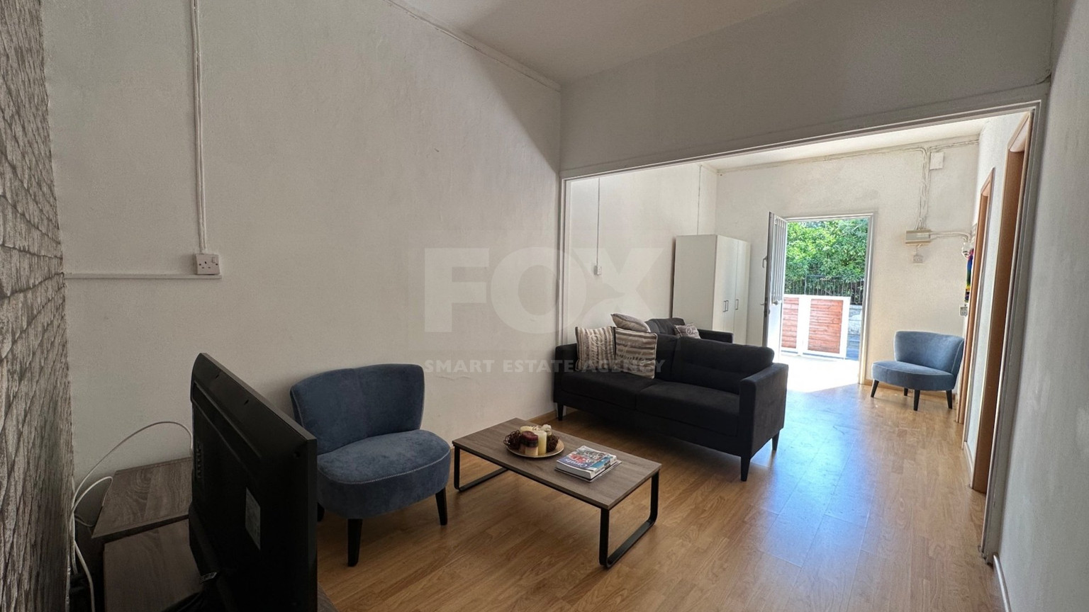 Office in Historical Town 20 metres from the beach