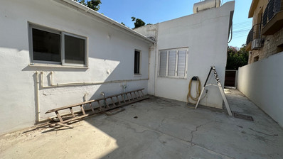 Office in Historical Town 20 metres from the beach