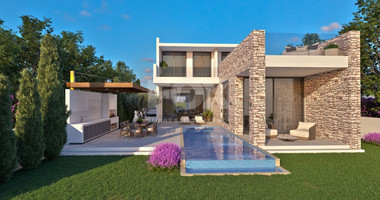 Astonishing Seafront Villa