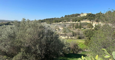 Residential land in Psathi village