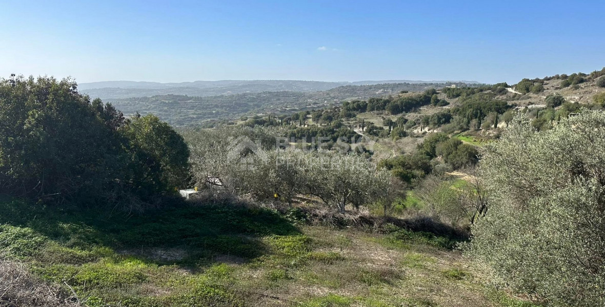 Residential land in Psathi village