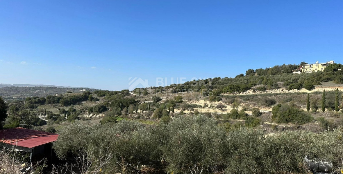 Residential land in Psathi village