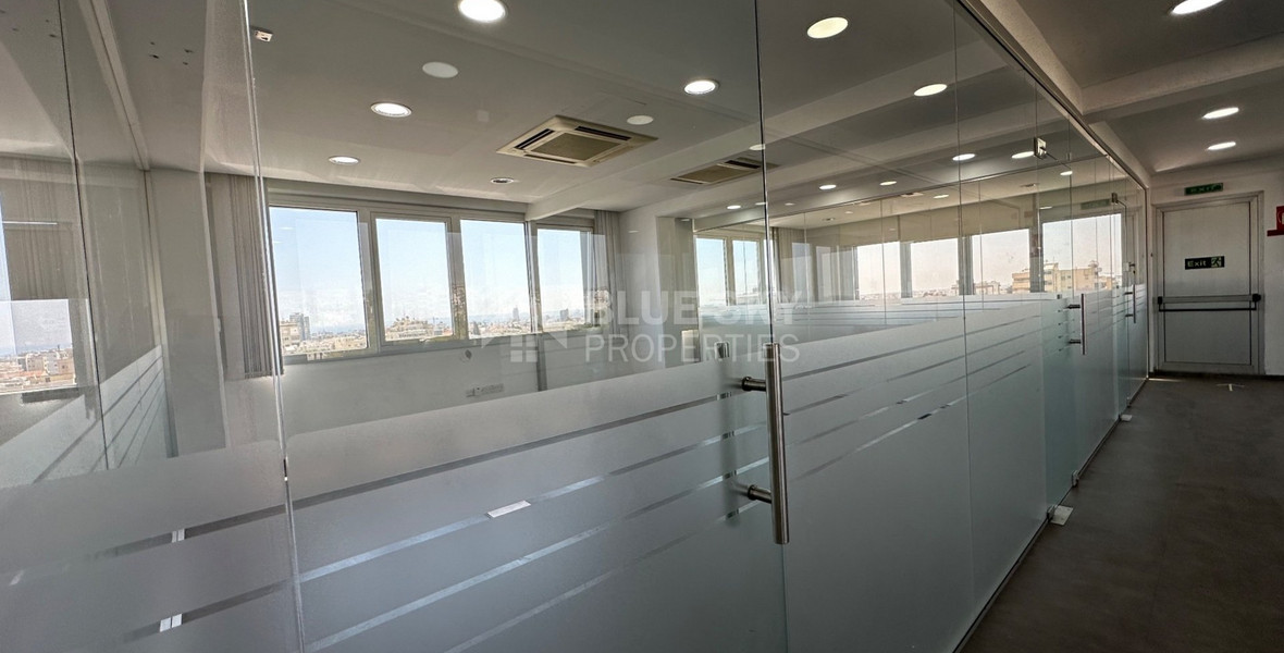 Luxury offices 350sqm business Avenue