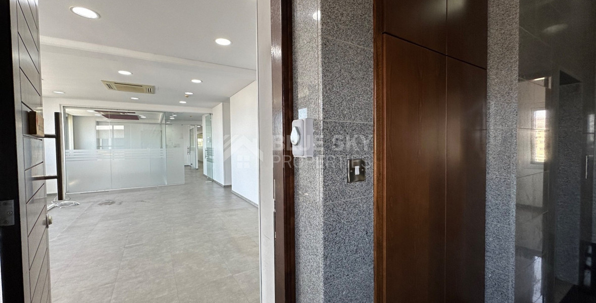 Luxury offices 350sqm business Avenue