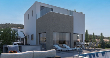 Seafront 4- bedroom villa ,just 100m from the beach, in Pomos Village