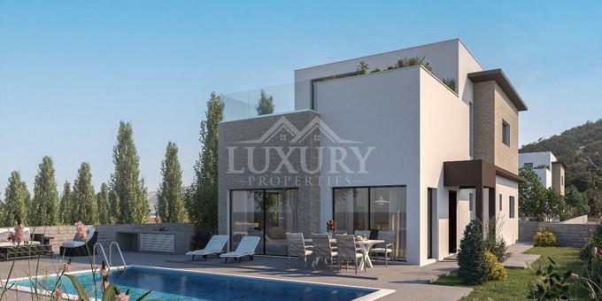 Seafront 4- bedroom villa ,just 100m from the beach, in Pomos Village