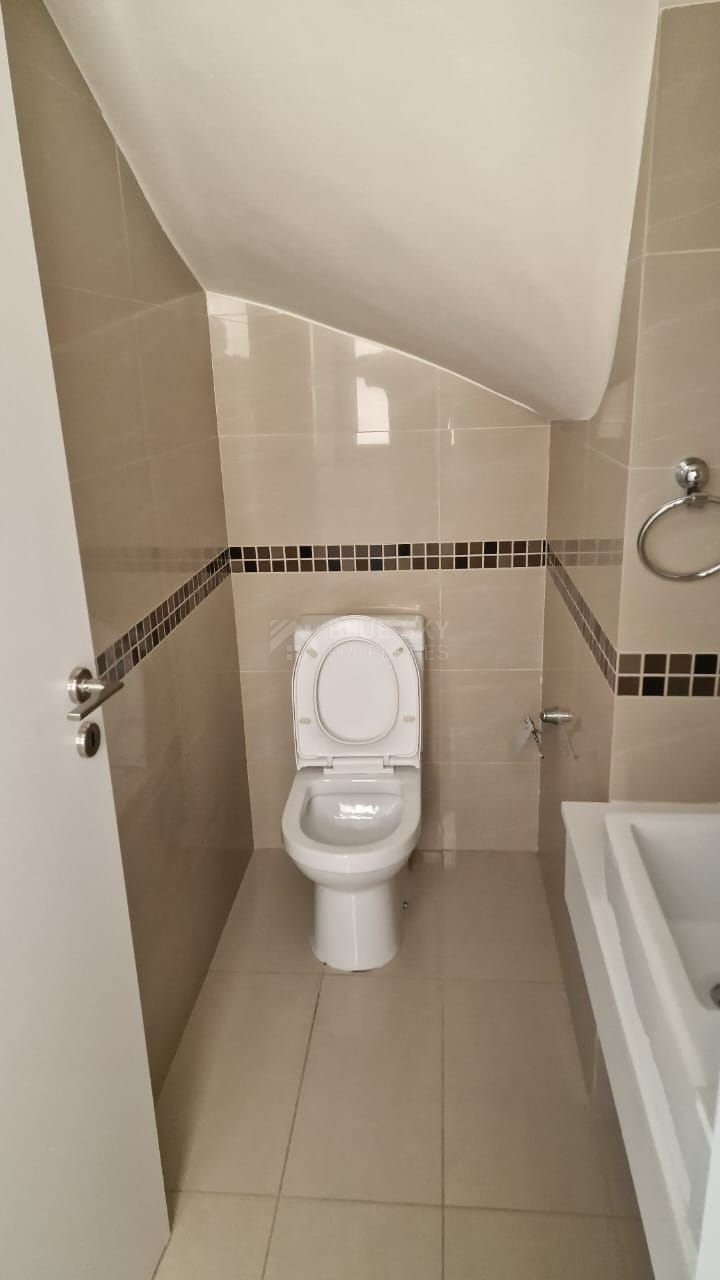 Three Bedroom House For Rent In Aqua Park.
