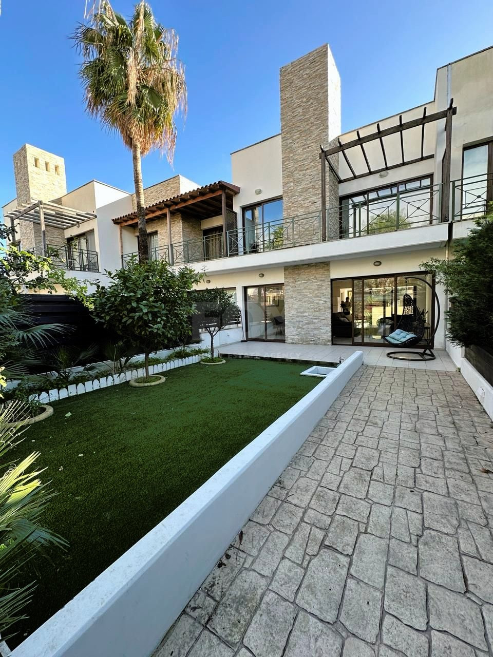 Three Bedroom House For Rent In Aqua Park.