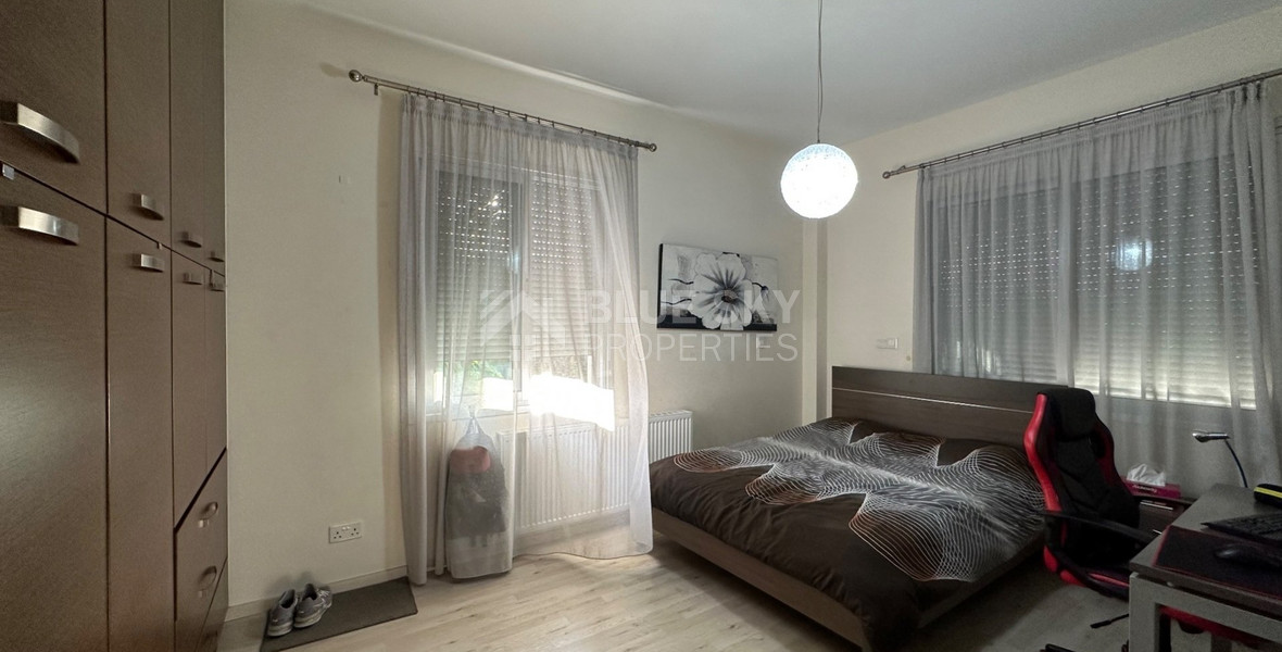 FURNISHED 6 Bedroom villa with large garden