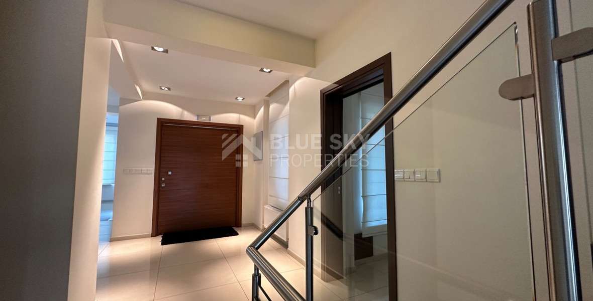 FURNISHED 6 Bedroom villa with large garden