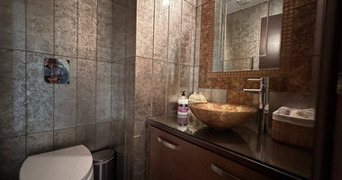 FURNISHED 6 Bedroom villa with large garden