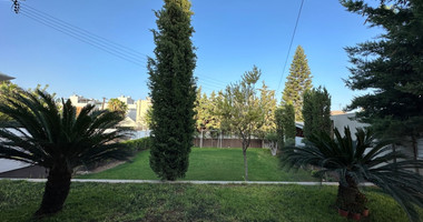 FURNISHED 6 Bedroom villa with large garden