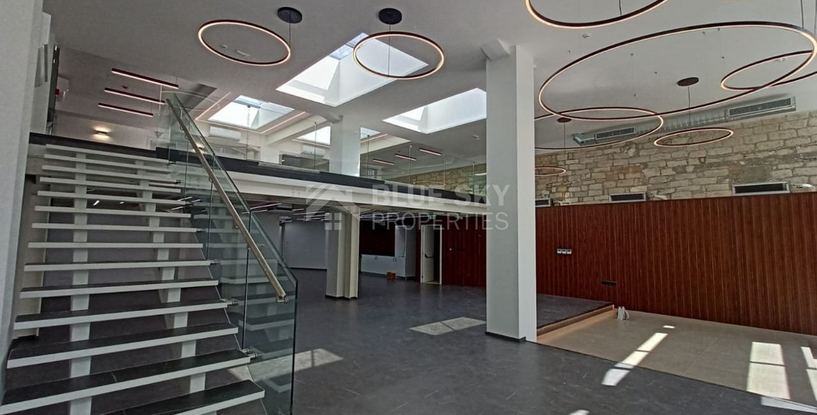 Commercial office Building in Historical Town 1002sqm.