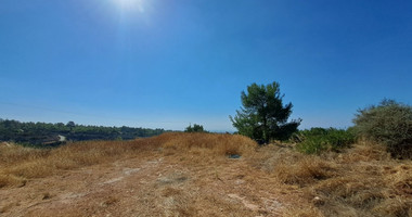 Land with building license available in Souni Lemesos