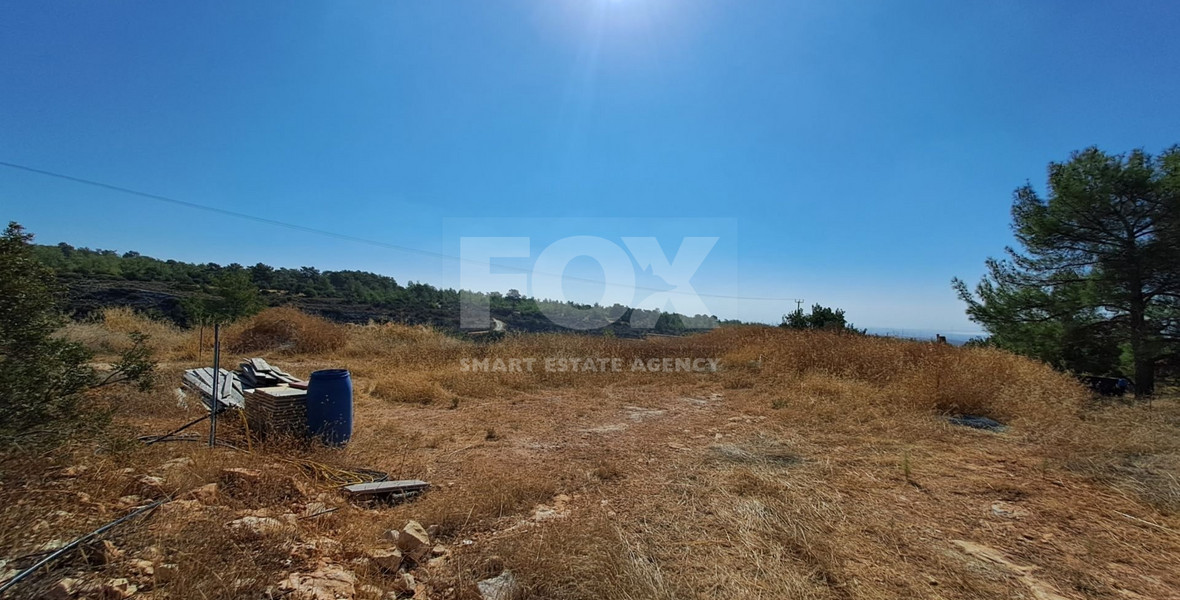 Land with building license available in Souni Lemesos