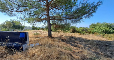Land with building license available in Souni Lemesos