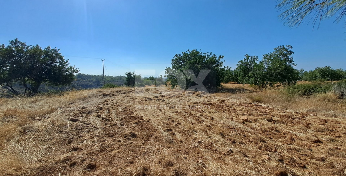 Land with building license available in Souni Lemesos