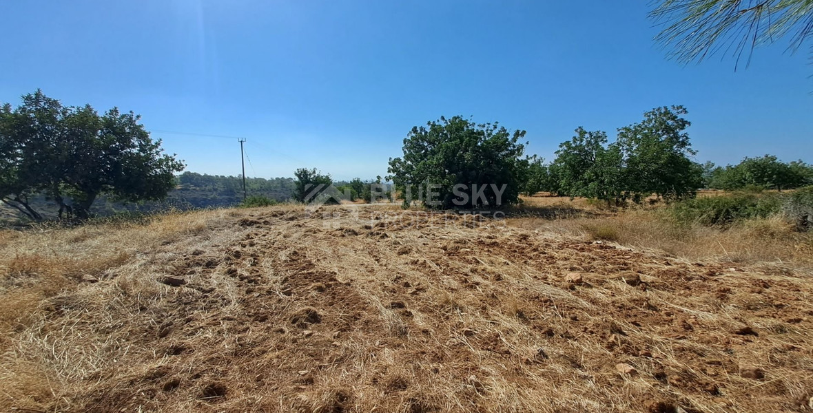 Land with building license available in Souni Lemesos