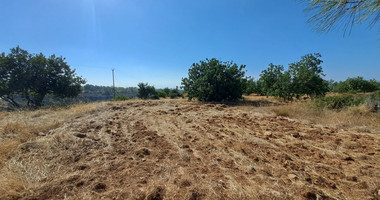 Land with building license available in Souni Lemesos